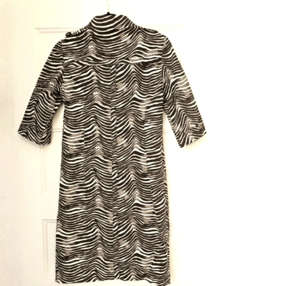 New Tory Burch Zebra Striped Dress sz 2 - Picture 2 of 8